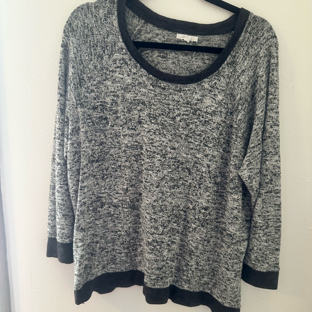 Maurice’s lightweight sweater